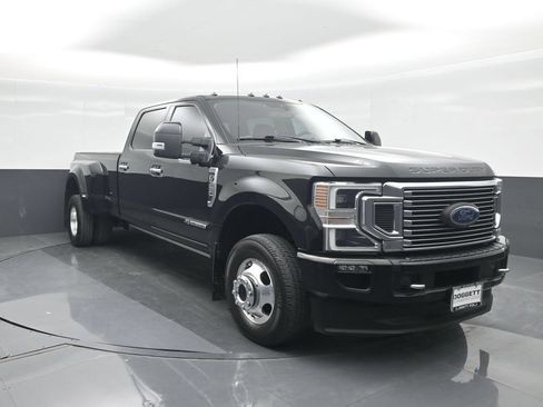 Used 2022 Ford F350 Limited AWD/4WD image 8