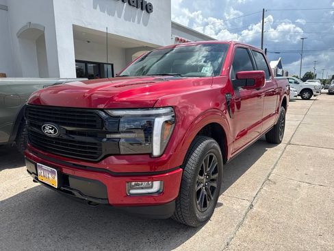 Used 2025 Ford F150 Platinum w/ FX4 Off-Road Package AWD/4WD image 3