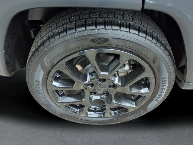 Used 2022 Jeep Compass Latitude AWD/4WD image 9