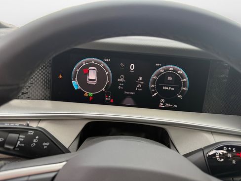 New 2026 Volkswagen Tiguan SE R-Line AWD/4WD image 11