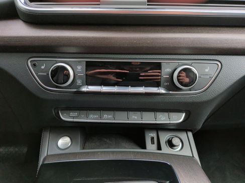 Certified 2022 Audi Q5 2.0T Premium Plus w/ Premium Plus Package image 26