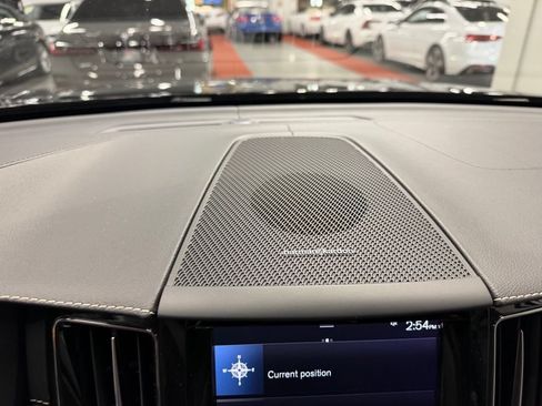 Used 2020 Volvo XC60 T5 R-Design w/ Protection Package Premier FWD image 44