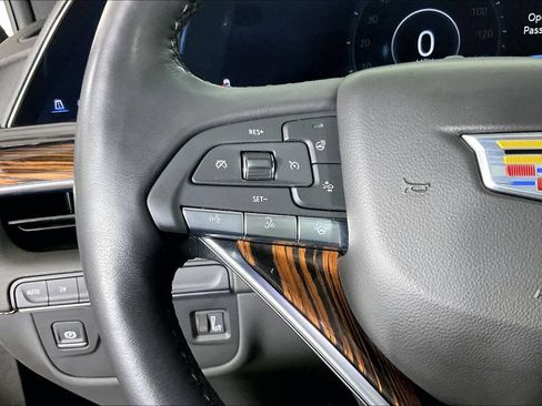 Used 2024 Cadillac Escalade ESV Premium Luxury AWD/4WD image 23