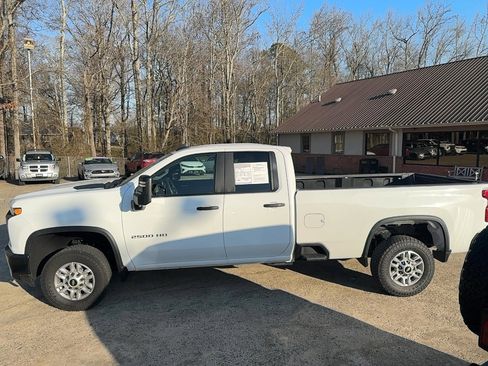 Used 2023 Chevrolet Silverado 2500 W/T w/ WT Convenience Package image 8