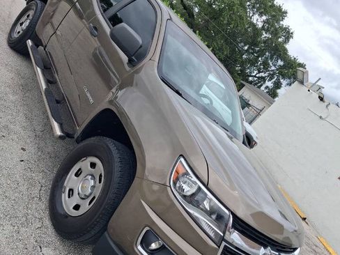 Used 2016 Chevrolet Colorado W/T RWD image 2