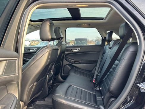 Used 2022 Ford Edge SEL w/ Convenience Package image 12