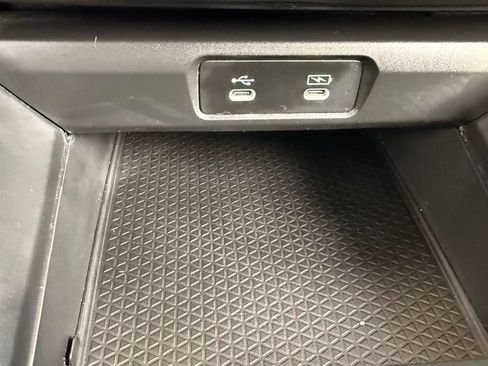 Certified 2023 Honda Accord LX image 32