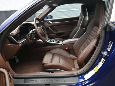Certified 2025 Porsche 911 Targa 4 GTS AWD/4WD image 6