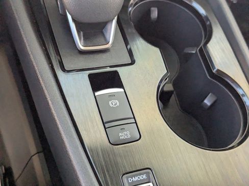 Certified 2024 Nissan Rogue SV image 28