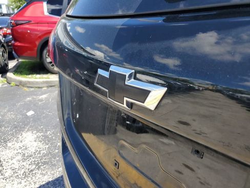 Used 2022 Chevrolet Equinox RS w/ RS Leather Package image 10