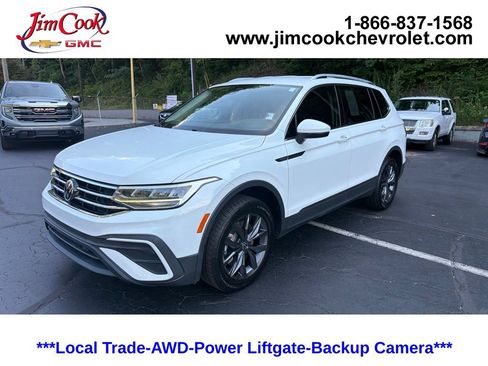 Used 2022 Volkswagen Tiguan SE AWD/4WD image 1