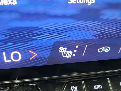 New 2025 Chevrolet Blazer EV LT image 25