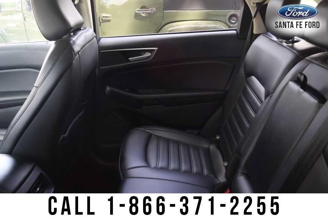 Used 2024 Ford Edge SEL AWD/4WD image 11