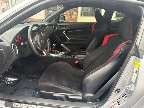 Used 2015 Scion FR-S image 10