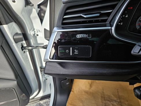 New 2025 Audi Q7 3.0T Premium Plus image 17