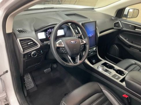 Used 2024 Ford Edge SEL w/ Convenience Package AWD/4WD image 6
