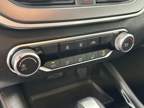 Used 2024 Nissan Altima 2.5 SR image 24