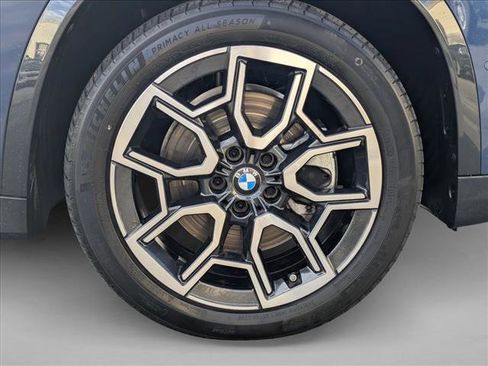 Used 2024 BMW X1 xDrive28i w/ Convenience Package image 9