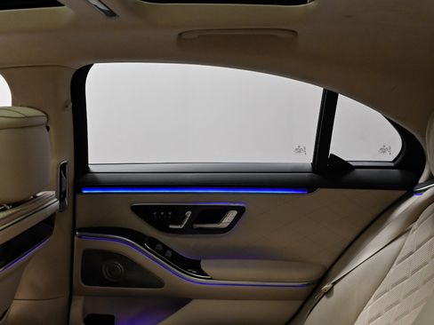 Used 2023 Mercedes-Benz S 580 4MATIC Sedan w/ AMG Line image 30