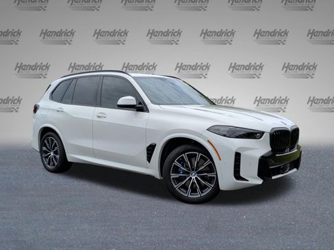 Certified 2025 BMW X5 xDrive40i w/ M Sport Package AWD/4WD image 2