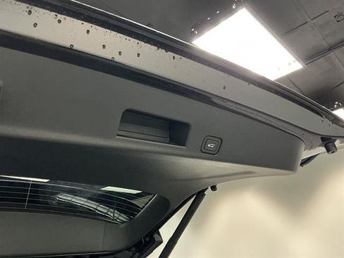 New 2026 Chevrolet Traverse LT w/ LPO, Floor Liner Package FWD image 27