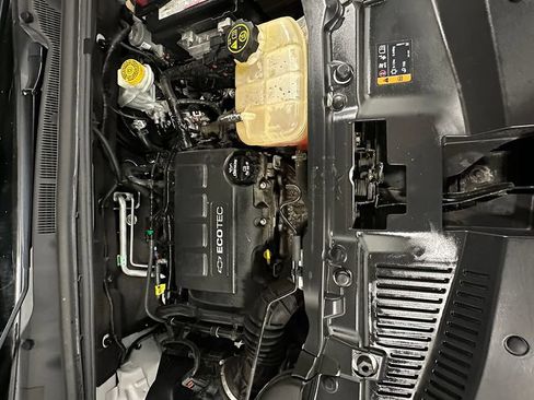 Used 2019 Chevrolet Trax LS FWD image 35