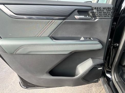 Used 2026 GMC Acadia AT4 w/ Super Cruise Package image 26