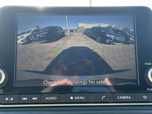 Used 2023 Nissan Rogue SV FWD image 27