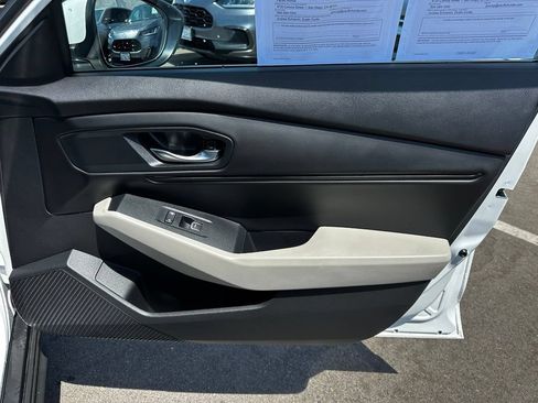 Used 2023 Honda Accord EX image 13