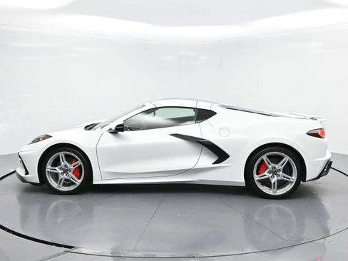 Used 2024 Chevrolet Corvette Stingray Coupe w/ 1LT RWD image 3