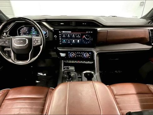 Used 2024 GMC Sierra 1500 Denali Ultimate AWD/4WD image 18