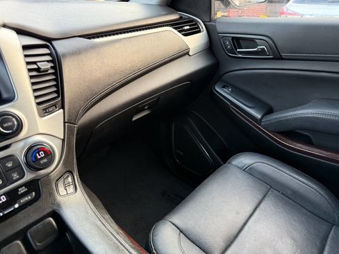 Used 2019 GMC Yukon SLT w/ Premium Edition image 18