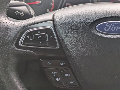Used 2017 Ford Focus ST image 25