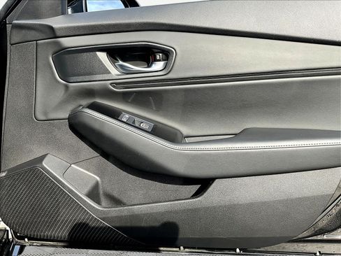 Used 2025 Honda Accord Touring image 28