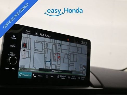 Used 2025 Honda Pilot Touring image 11