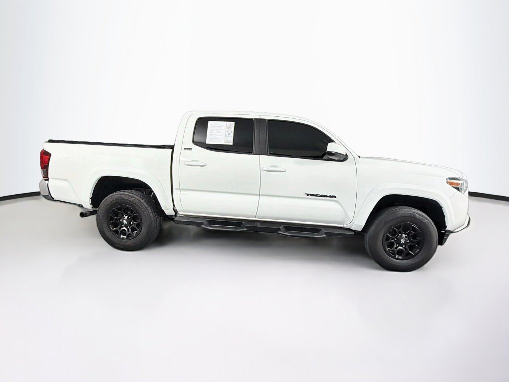 Used 2022 Toyota Tacoma SR5 RWD image 11