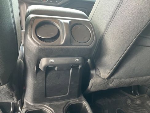 Used 2024 Jeep Wrangler Sport S image 16