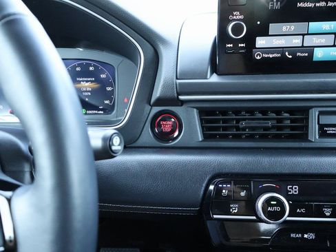 Used 2023 Honda Pilot Elite image 27