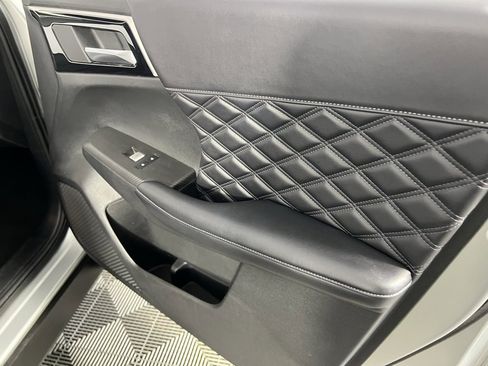 Used 2024 Mitsubishi Outlander SEL image 36