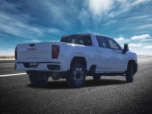 New 2026 GMC Sierra 2500 Denali Ultimate w/ LPO, Black Badging Package image 24