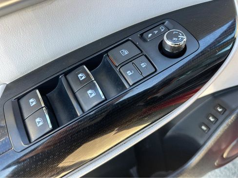 Used 2018 Toyota Mirai image 35