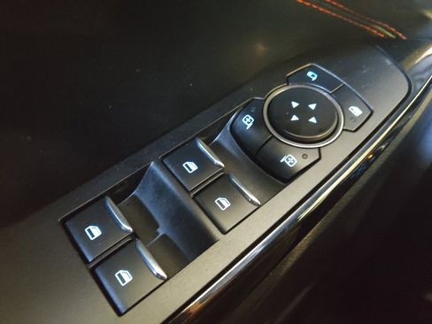 Used 2022 Ford Explorer ST-Line AWD/4WD image 27