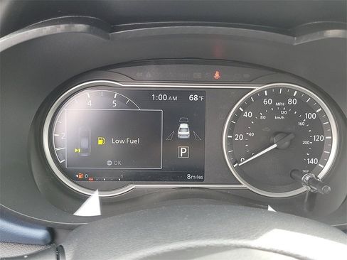 New 2025 Nissan Versa SV w/ Trunk Package image 6