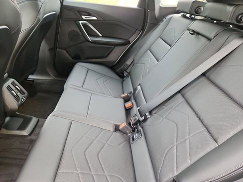 Used 2025 BMW X1 xDrive28i w/ M Sport Package AWD/4WD image 33