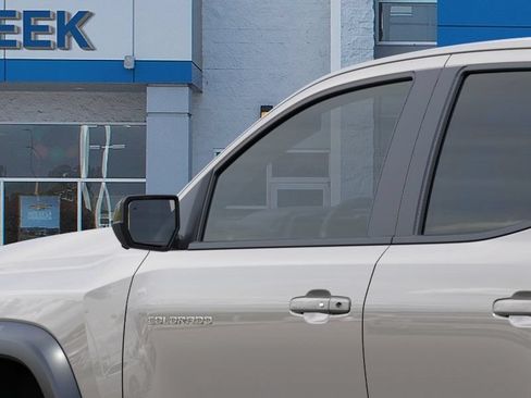 New 2026 Chevrolet Colorado ZR2 w/ Technology Package AWD/4WD image 37