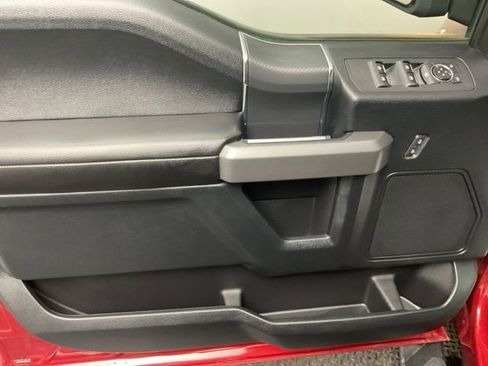 Used 2018 Ford F150 XLT w/ Equipment Group 302A Luxury image 11