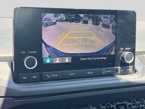Used 2023 Honda Accord EX image 32