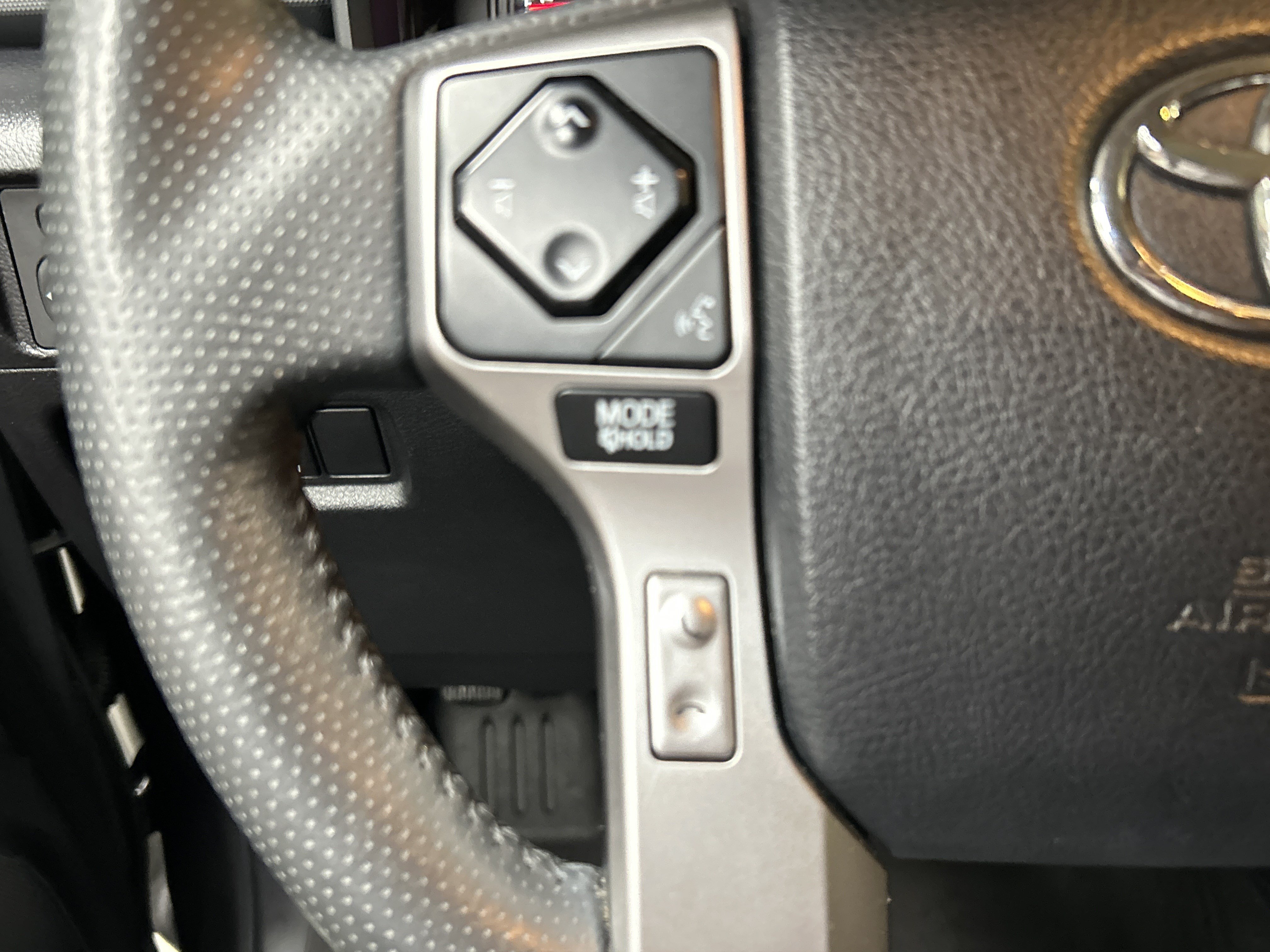 Used 2021 Toyota 4Runner SR5 Premium w/ Moonroof Package RWD image 19