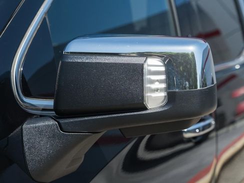 Used 2024 GMC Sierra 1500 Denali AWD/4WD image 19