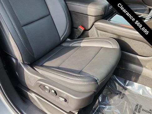 Used 2025 GMC Yukon XL Denali image 22